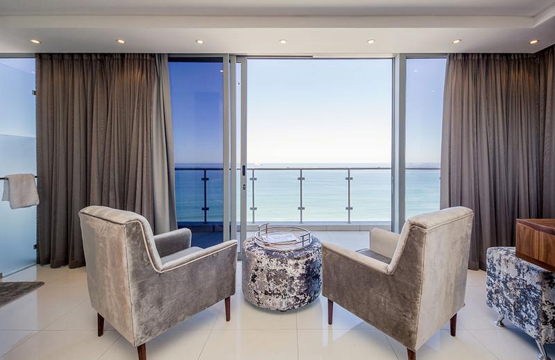 4 Bedroom Property for Sale in Bloubergstrand Western Cape